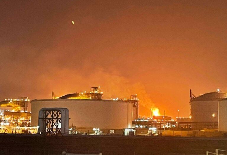 الداخلية القطرية: انفجار في منطقة رأس لفان الصناعية بالدوحة