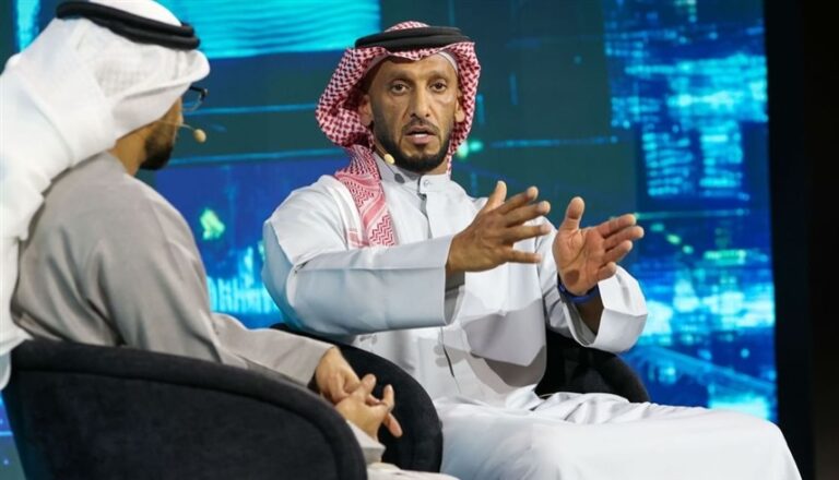أعلن عبدالله آل حامد: الثقة سمعة سيادية جديدة للاستثمار في الدول (أرشيف)