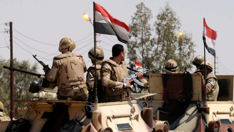 الجيش المصري يكشف عن حصيلة كبيرة لعملياته الأمنية على الحدود الجيش المصري يعلن حصيلة ضخمة بعد عمليات واسعة على الحدود