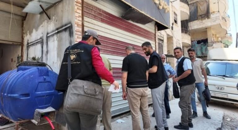 ضبط مخالفات تموينية وصحية خلال جولة رقابية في عفرين شمال حلب ضبط مخالفات تموينية وصحية خلال جولة رقابية في عفرين شمالي حلب