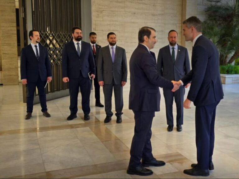 وفد هولندي رفيع المستوى يصل دمشق برئاسة وزير الخارجية يترأسه وزير الخارجية.. وفد هولندي رفيع المستوى يصل دمشق