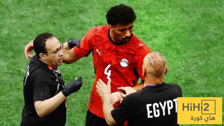 قبل مواجهة إيران.. الفيفا تمنع مدافع منتخب مصر من التدريبات