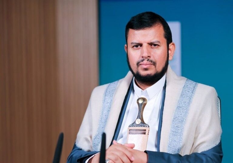 السيد الحوثي يبارك انتصار ايران ويؤكد: لن نقبل باستمرار العدوان والحصار والاحتلال