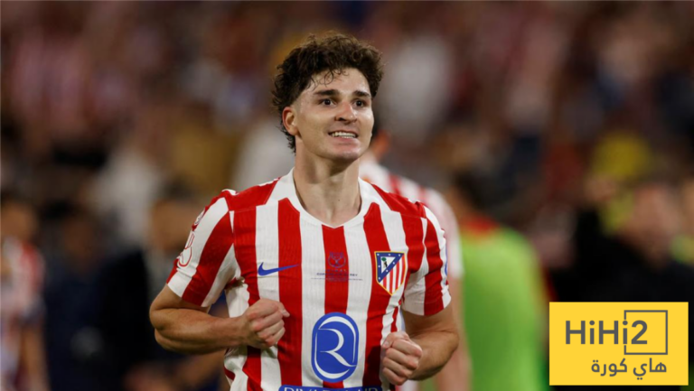 برشلونة يغري جوليان ألفاريز بعقد طويل
