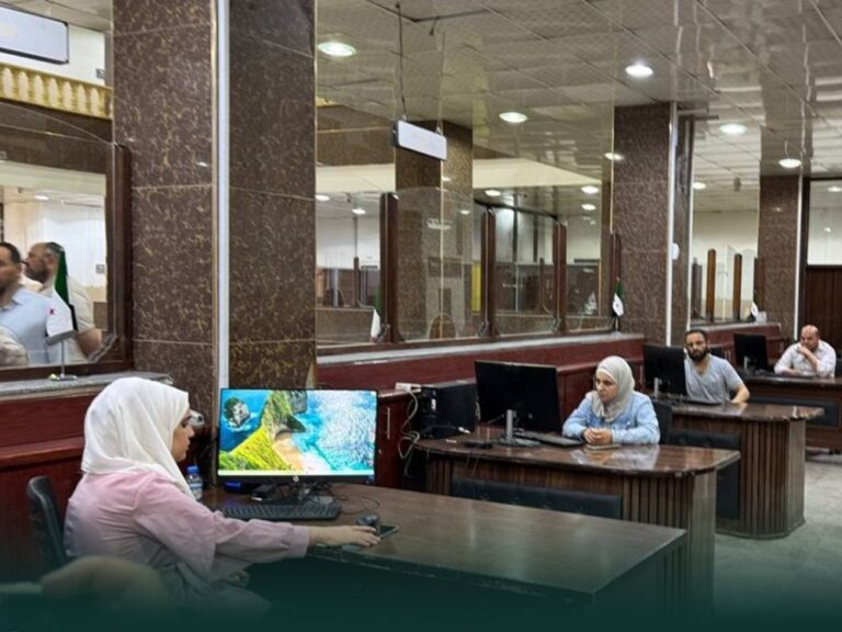 المصرف المركزي: استئناف خدماتنا في الرقة يدعم التعافي الاقتصادي بعد غياب 14 عاماً