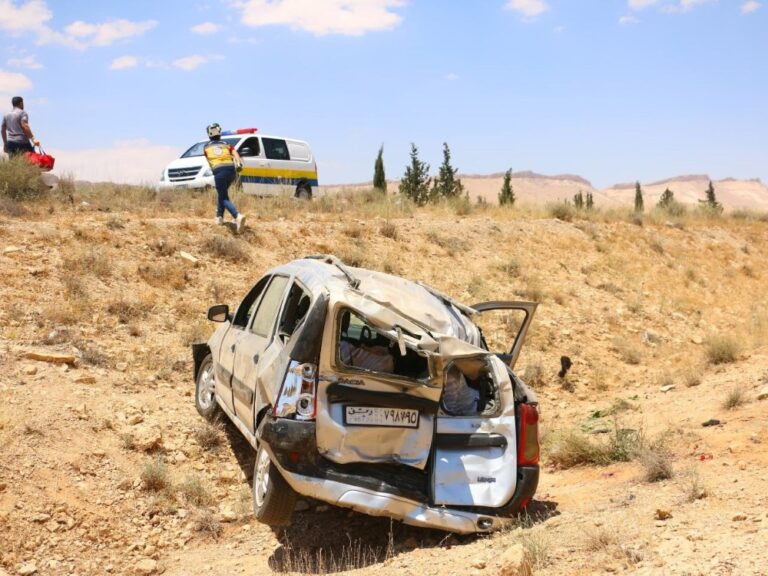 الدفاع المدني يعلن إصابة 26 شخصاً في حوادث سير وحرائق بسوريا
