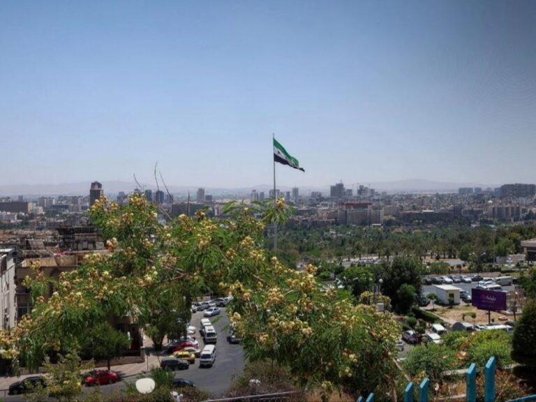 طقس صيفي حار حتى الأربعاء مع أجواء سديمية في المناطق الشرقية السورية