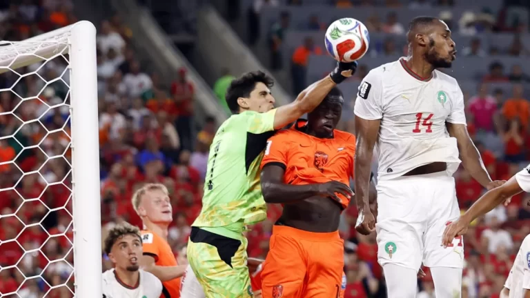 بونو يتألق ويقود المغرب لفوز تاريخي على هولندا في كأس العالم