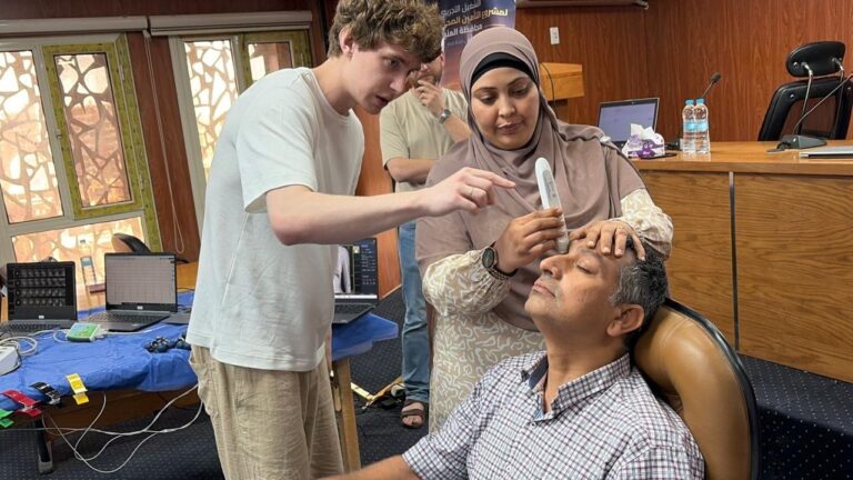 شراكة طبية روسية-مصرية تكشف عن 700 حالة سرطان مبكرة خلال مبادرة “نيل-فولغا” شراكة طبية روسية-مصرية تكشف عن 700 حالة سرطان مبكرة خلال مبادرة "نيل-فولغا"