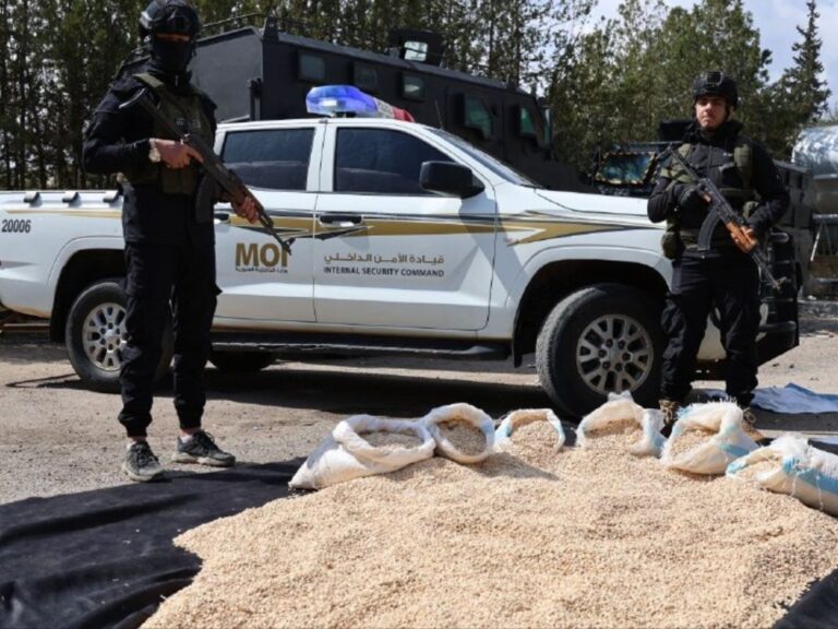 سوريا تتحول لطرف فاعل في مكافحة المخدرات بعد تفكيك شبكات الإنتاج سوريا تتحول لطرف فاعل في مكافحة المخدرات بعد تفكيك شبكات الإنتاج