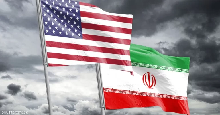 إيران تسعى لتأمين مرور السفن في هرمز وتجميد أموالها في المفاوضات النووية إيران تسعى لتأمين مرور السفن في هرمز وتجميد أموالها في المفاوضات النووية