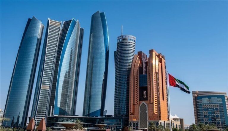 فوربس تصنف 16 شركة إماراتية ضمن أكبر 2000 شركة عالمياً لعام 2026 فوربس تصنف 16 شركة إماراتية ضمن أكبر 2000 شركة عالمياً لعام 2026