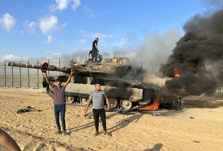 تحذيرات جديدة من خبير إسرائيلي حول الأوضاع في غزة بعد 7 أكتوبر تحذيرات جديدة من خبير إسرائيلي حول الأوضاع في غزة بعد 7 أكتوبر
