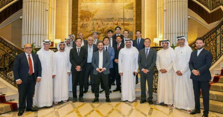شراكة إماراتية كورية لإنشاء منطقة صناعات كورية في أبوظبي باستثمارات تتجاوز مليار دولار شراكة إماراتية كورية لإنشاء منطقة صناعات كورية في أبوظبي باستثمارات تتجاوز مليار دولار