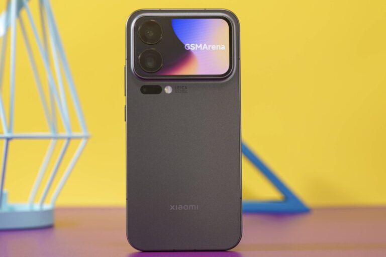 بطارية Xiaomi 18 Pro Max تتجاوز 8000 مللي أمبير وفق تسريبات جديدة بطارية Xiaomi 18 Pro Max تتجاوز 8000 مللي أمبير وفق تسريبات جديدة