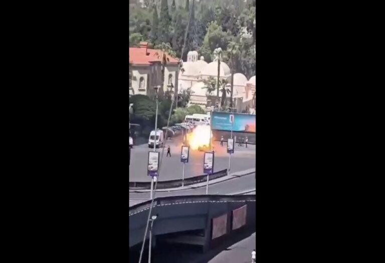 دمشق: انفجاران قرب فندق فورسيزونز بعد مغادرة ماكرون و18 مصاباً دمشق: انفجاران قرب فندق فورسيزونز بعد مغادرة ماكرون و18 مصاباً