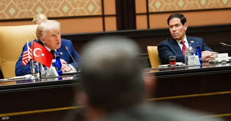 ترامب يوافق على ضربات عسكرية ضد إيران بعد هجمات على سفن تجارية في مضيق هرمز
