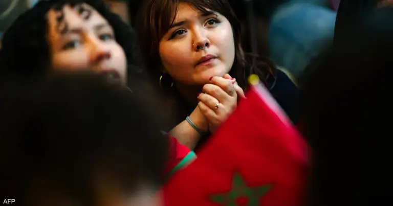 المغرب يخسر أمام فرنسا في ربع نهائي المونديال والجماهير تؤكد دعمها للمنتخب