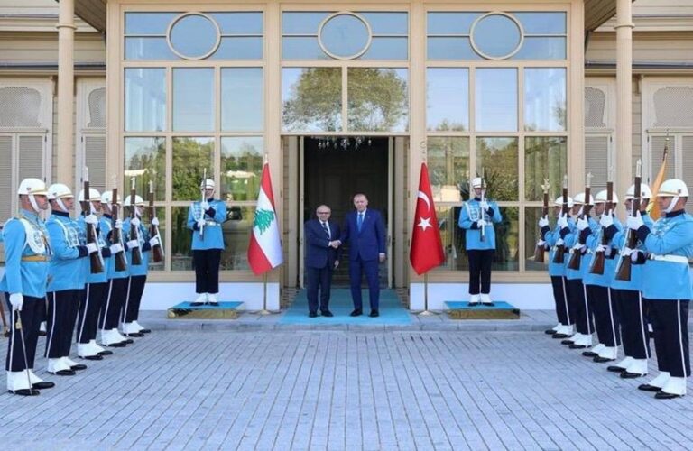 سلام وأردوغان يؤكدان تعزيز التعاون والشراكة بين لبنان وتركيا خلال زيارة رسمية سلام وأردوغان يؤكدان تعزيز التعاون والشراكة بين لبنان وتركيا خلال زيارة رسمية