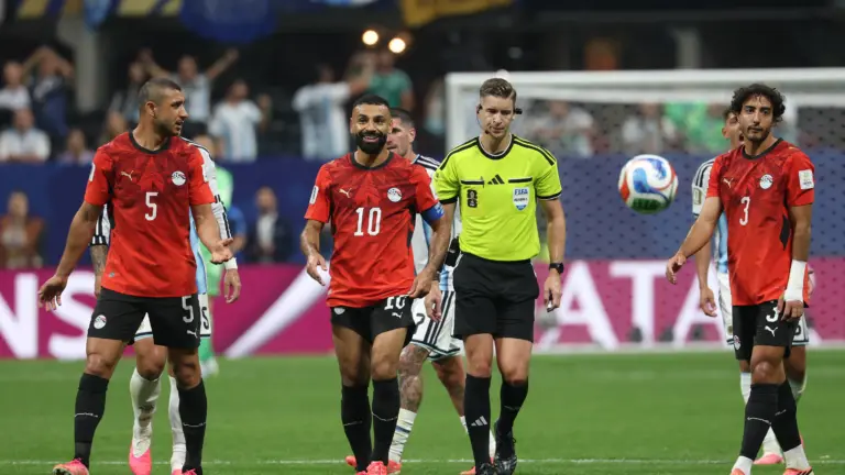 شوبير يتألق ومرموش يدهش.. مصر تشق طريقها إلى مونديال 2026 شوبير يتألق ومرموش يدهش.. مصر تشق طريقها إلى مونديال 2026