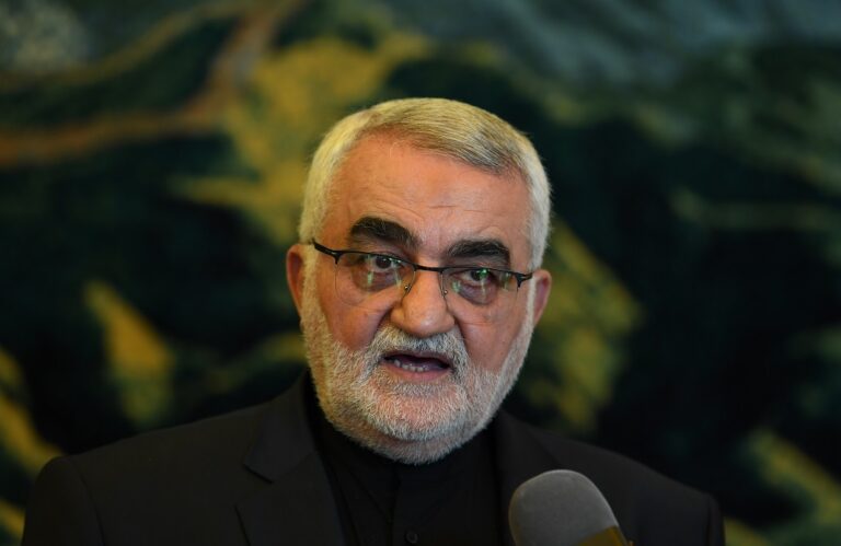 نائب إيراني: ترامب ونتنياهو لن يكون لهما مكان آمن في العالم نائب إيراني: ترامب ونتنياهو لن يكون لهما مكان آمن في العالم