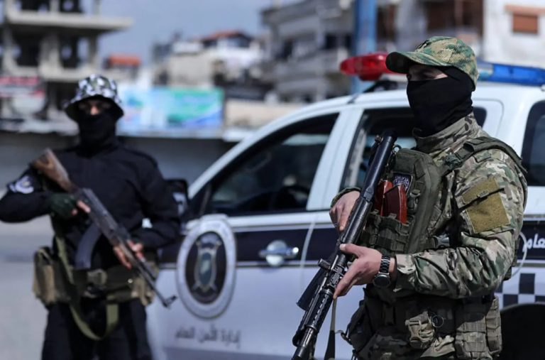 حملة أمنية واسعة في ريف دمشق تؤدي لتوقيف أكثر من 200 شخص