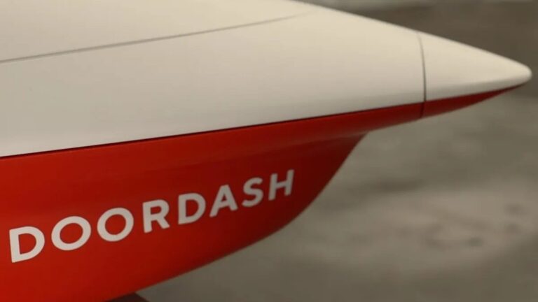 DoorDash تطلق خدمة توصيل بالطائرات المسيرة بعد الحصول على موافقة FAA DoorDash تطلق خدمة توصيل بالطائرات المسيرة بعد الحصول على موافقة FAA