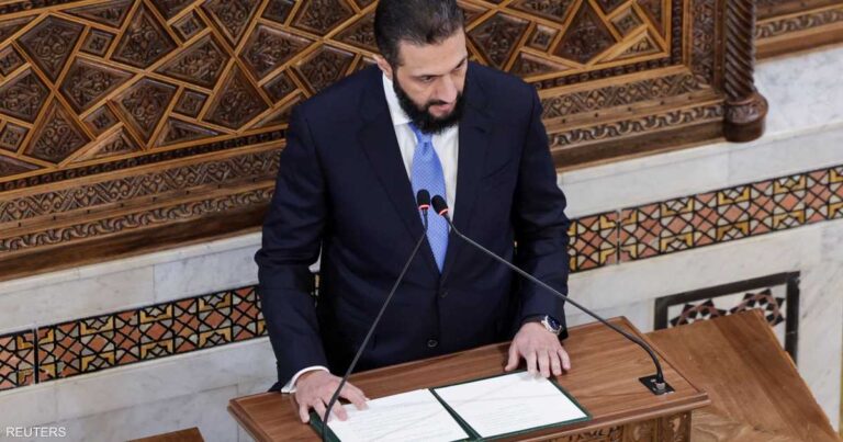 افتتاح أولى جلسات مجلس الشعب السوري بحضور الشرع وتأكيد على البناء والتعاون