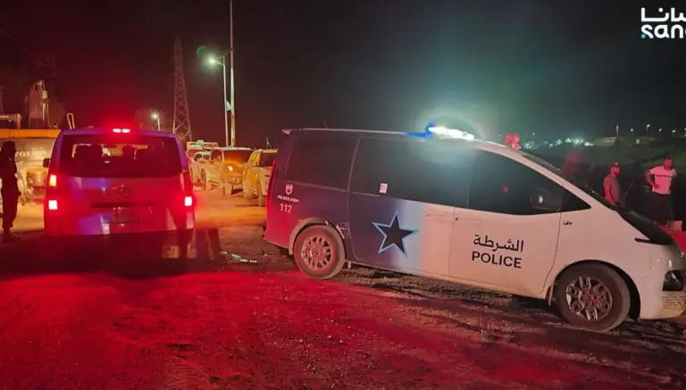 غرق عبارة بدائية في نهر الفرات شرق سوريا يؤدي إلى وفاة طفلين والبحث عن مفقودين غرق عبارة بدائية في نهر الفرات شرق سوريا يؤدي إلى وفاة طفلين والبحث عن مفقودين