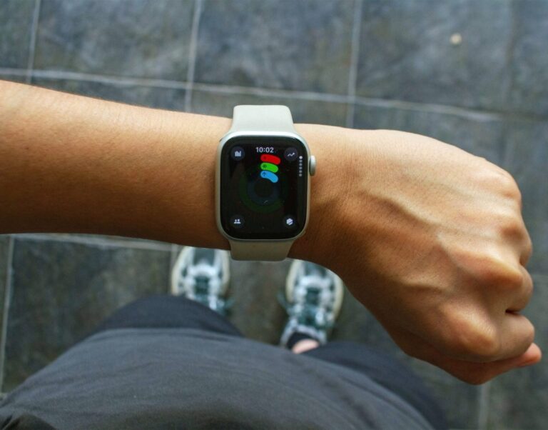 آبل تختبر تصاميم جديدة لساعة Apple Watch تشمل شاشة دائرية أو بدون شاشة آبل تختبر تصاميم جديدة لساعة Apple Watch تشمل شاشة دائرية أو بدون شاشة