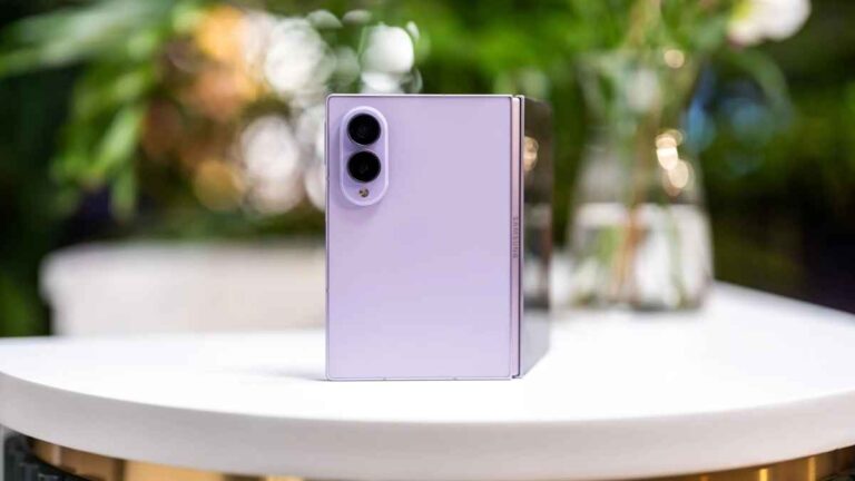 سامسونج تزيد إنتاج Galaxy Z Fold 8 بمليون وحدة لتلبية الطلب المرتفع سامسونج تزيد إنتاج Galaxy Z Fold 8 بمليون وحدة لتلبية الطلب المرتفع